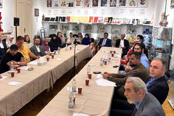 نگاه ۷ اندیشمند به جایگاه «پرشیا» و ایران معاصر در چهارراه تمدنی شرق