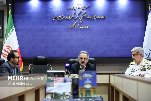 آیین رونمایی از ۱۵هزار اقلام گردشگری خارجی برای ۵۰ کشور