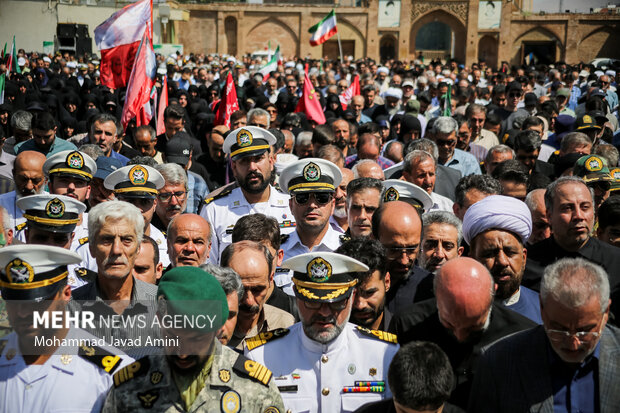تشييع الشهيد الطيار حسين مهدويان في قزوين