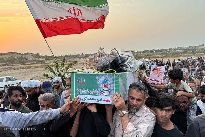 Mass funeral held for victims of US attack on wedding in Kuhestak