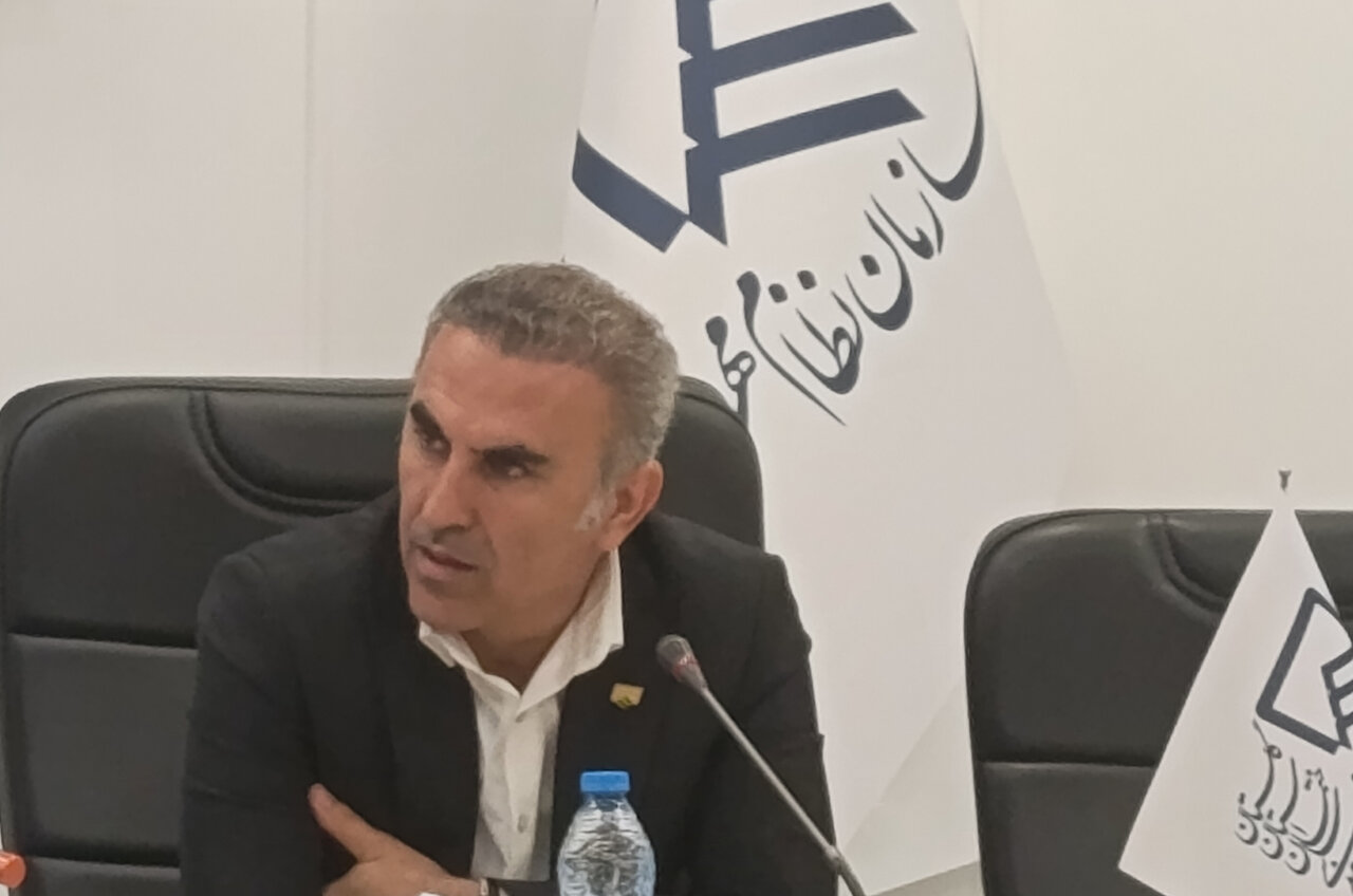 بررسی جامع: حسینی: بسیاری از مباحث ۲۴گانه ساختمان هنوز روی زمین مانده است | مهر - کد 1c81