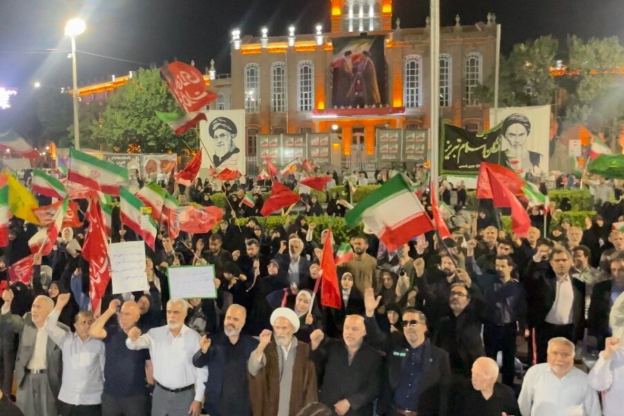 بررسی جامع: تداوم حماسه تبریزی‌ها در صد و نودمین شب؛ عهدی که پابرجاست | مهر - کد 0b19
