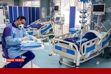 معاون بهداشت: کرونا از سطح هشدار عبور نکرده است