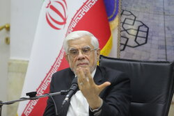 عارف: تغییرات قیمت بنزین گام‌به‌گام اجرا خواهد شد