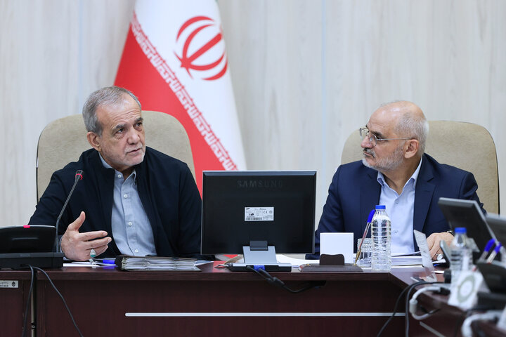 پزشکیان: اجرای «روز بدون خودرو» در دستگاههای دولتی دنبال خواهد شد پزشکیان: اجرای «روز بدون خودرو» در دستگاههای دولتی دنبال خواهد شد