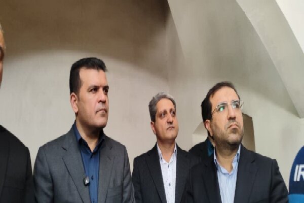 بازدید معاون علمی رئیس جمهور از نمایشگاه محصولات دانش بنیان در بیرجند