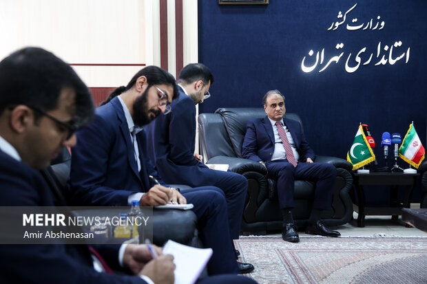 دیدار استاندار تهران با سفیر پاکستان
