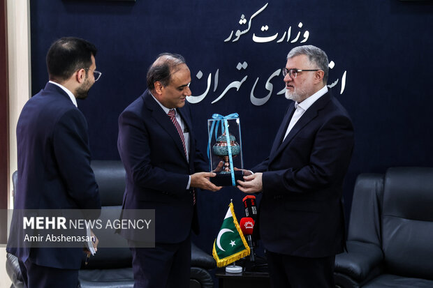 دیدار استاندار تهران با سفیر پاکستان