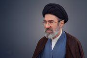 زندگی‌نامه آیت‌الله سید مجتبی خامنه‌ای؛ از جبهه تا اجتهاد و رهبری