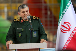 سردار حزنی: دیگر «نمی‌شود» برای حل مشکلات مردم پذیرفتنی نیست