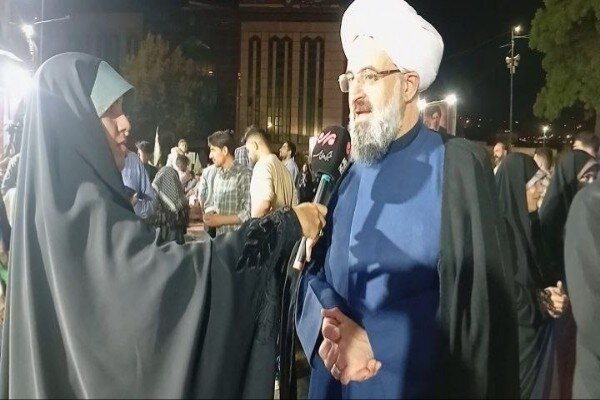 مردم ایران برای یاری حق در این مقطع تاریخی مبعوث شده‌اند