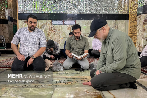 حضور رئیس مجلس در حرم مطهر حضرت عبدالعظیم حسنی(ع)