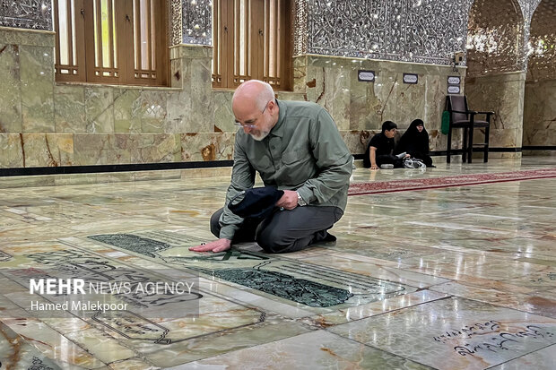 حضور رئیس مجلس در حرم مطهر حضرت عبدالعظیم حسنی(ع)
