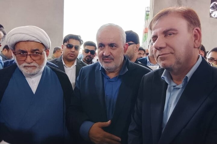 وزیر نیرو: ظرفیت تولید آبشیرینکنها افزایش مییابد وزیر نیرو: ظرفیت تولید آبشیرینکنها افزایش مییابد