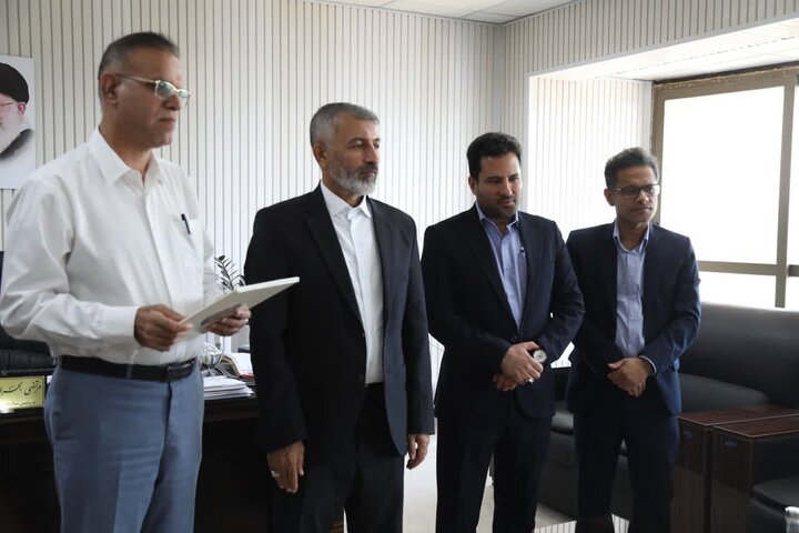 دشتی: سنگرسازان بی‌سنگر جهاد در خط مقدم محرومیت‌زدایی و خودکفایی هستند