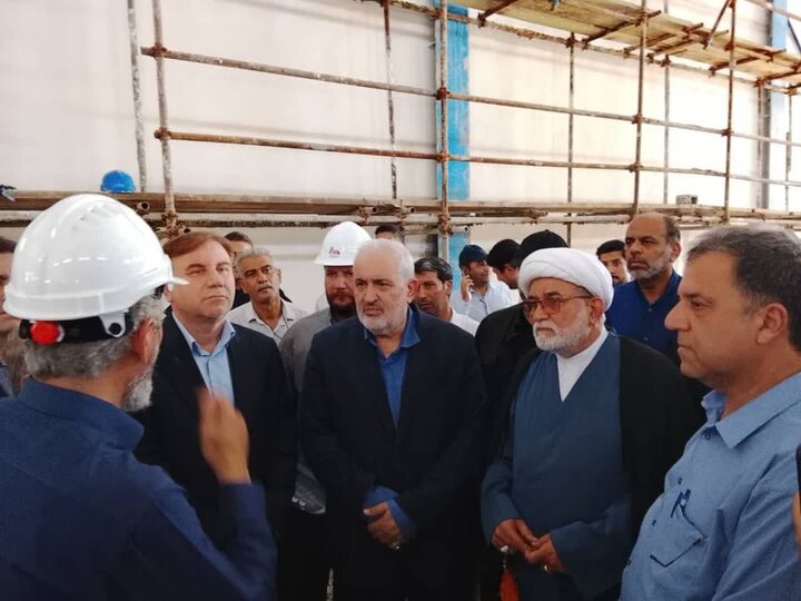 بازدید وزیر نیرو از آبشیرینکن دیر؛ پیشرفت پروژه به ۵۰ درصد رسید
