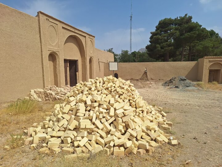قلعه تاریخی قمیشلو پس از ۲۵ سال ثبت ملی وارد مرحله مرمت شد