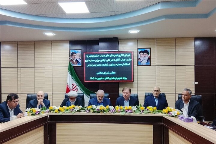 رئیس کمیسیون انرژی: ظرفیت آب‌شیرین‌کن دیر به ۵۰۰۰ مترمکعب افزایش یابد