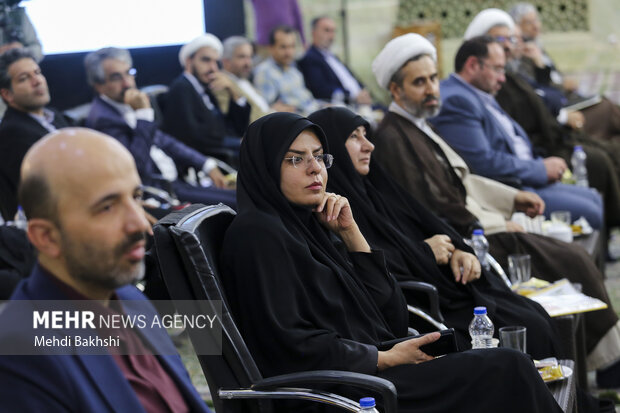 دومین روز سفر معاون اول رییس جمهور به قم