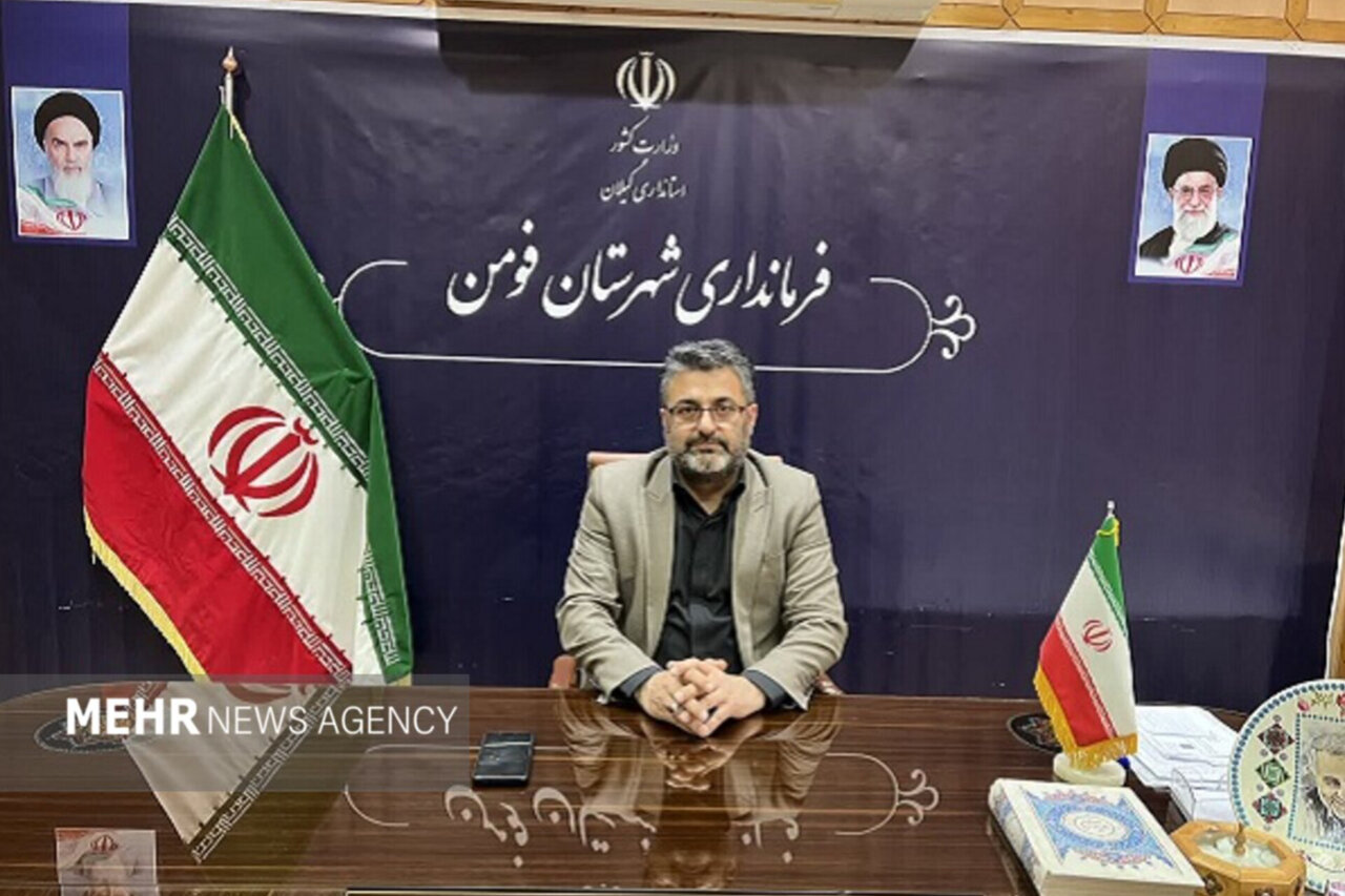 فومن در آماده‌ باش بارش‌های شدید؛ ۱۰۰ مسافر اسکان یافتند