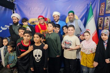 عمو صادق بچه‌های ایران از حماسه رشت می‌گوید