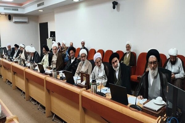 تنگه هرمز باید مصون از هرگونه مداخله فرامنطقه‌ای باقی بماند