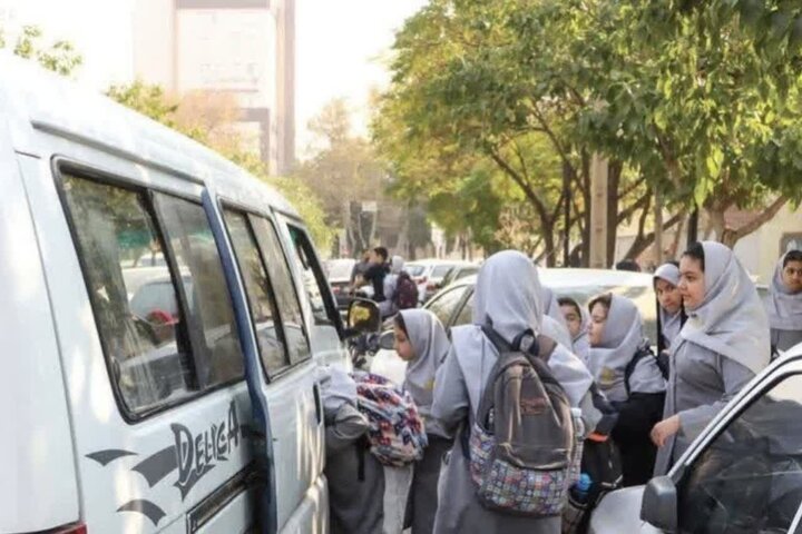 نرخ تاکسی و سرویس مدارس مشهد با افزایش قیمت بنزین تغییر نمی‌کند