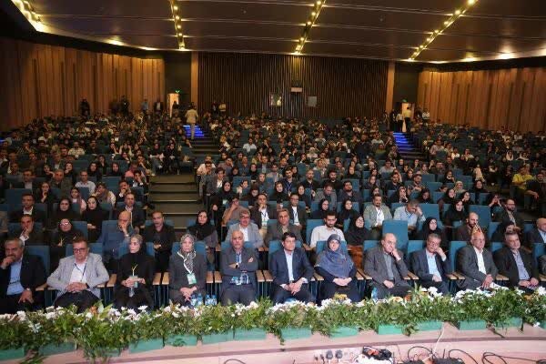 آغاز کنگره بین‌المللی پژوهش و فناوری دانشجویان علوم پزشکی کشور درکرمان
