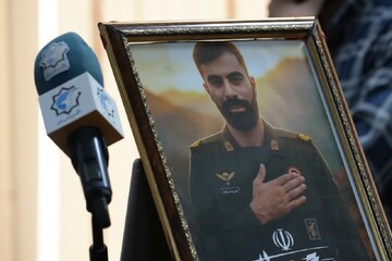 دفاع از پایان‌نامه پاسدار شهید «امیررضا شیراوند» محافظ بیت رهبری