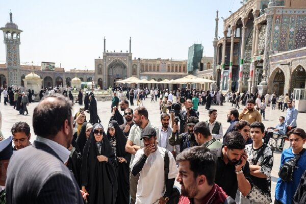 از تربت ۱۷ کیلویی تا یک میلیون سند تاریخی، جلوه‌ای از حرم بانوی کرامت