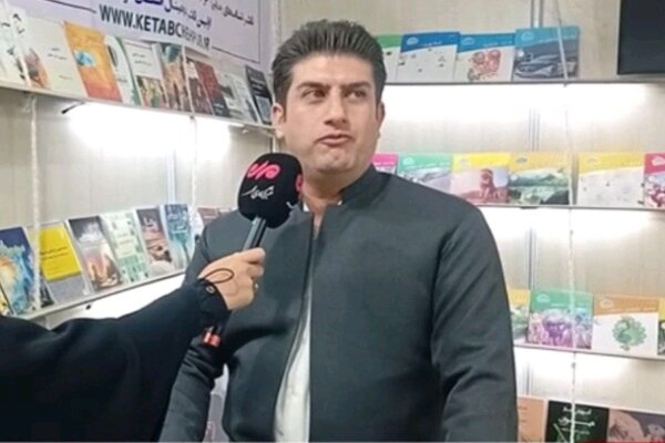 ناشران: کتاب در برابر رسانه‌های دیجیتال حذف‌شدنی نیست