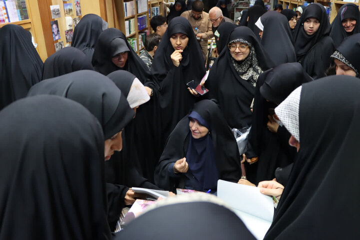 آیتالله حائری شیرازی، پدری که «رفیق اول» فرزندانش بود