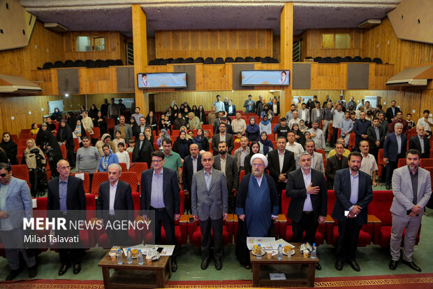 بزرگداشت زادروز گل‌آقا