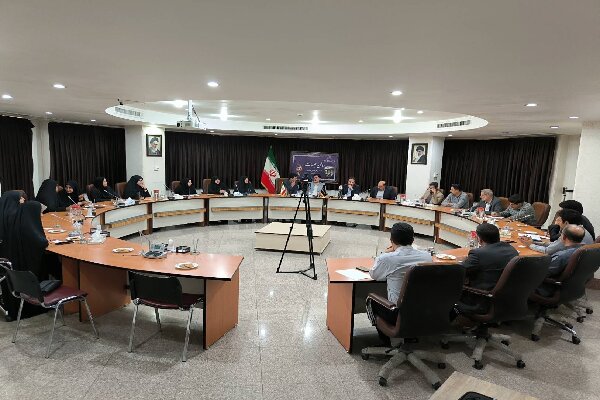 قم ظرفیت تبدیل شدن به قطب پوشاک ایرانی‌اسلامی را دارد