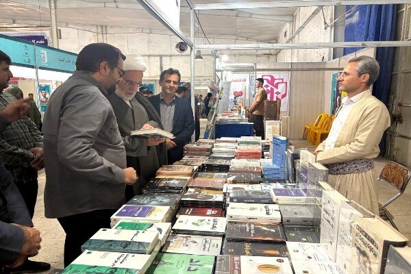 تحلیل خبر: پورذهبی: کتاب یکی از مسیرهای شناخت هنر، تاریخ و فرهنگ کردستان است | مهر - کد 3dff