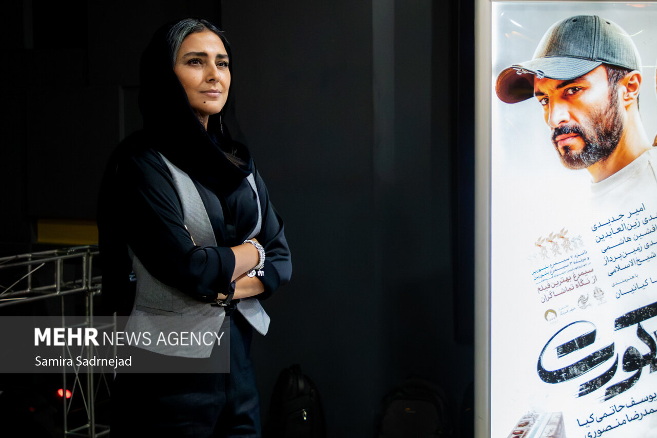 اکران مردمی فیلم سینمایی «اسکورت» اکران مردمی فیلم سینمایی «اسکورت»