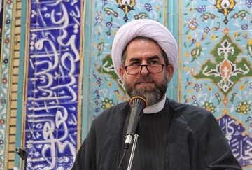 امام‌جمعه ضیاءآباد: امروز دوست و دشمن به اقتدار ایران اعتراف دارند