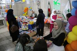 ۳۰۰ ناشر و ۹۰ هزار جلد کتاب در نمایشگاهی با استقبال مردم کردستان