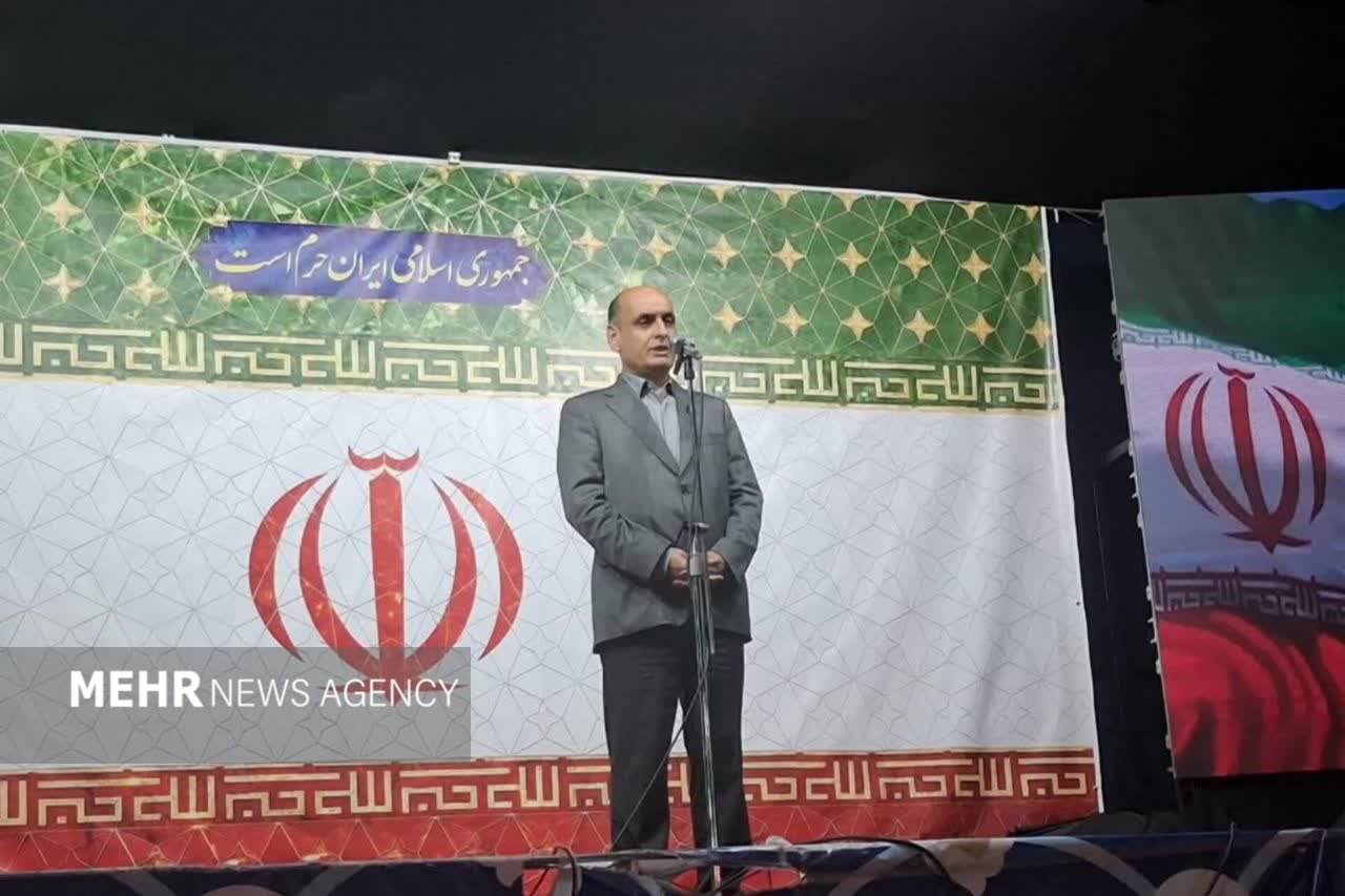 استاندار گیلان: پشتوانه مردمی رمز اقتدار ایران در برابر استکبار است استاندار گیلان: پشتوانه مردمی رمز اقتدار ایران در برابر استکبار است