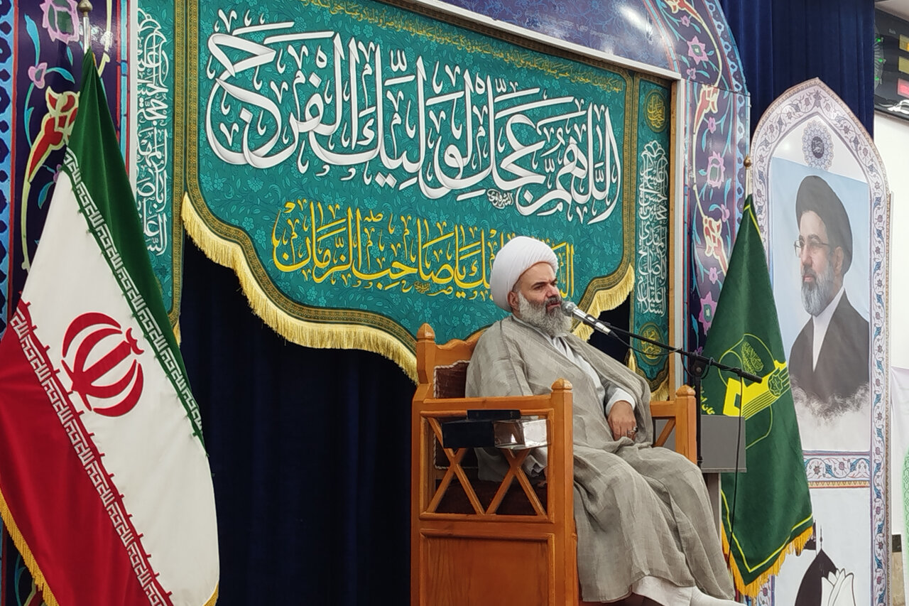 جامعه شیعی باید در مسئله امامت و ولایت وحدت داشته باشد جامعه شیعی باید در مسئله امامت و ولایت وحدت داشته باشد