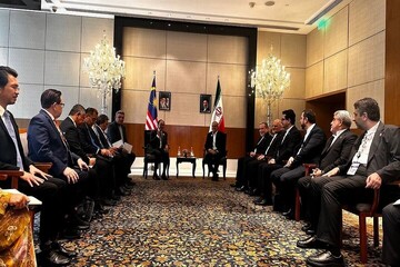 US seeks to turn brotherly Muslim nations against each other