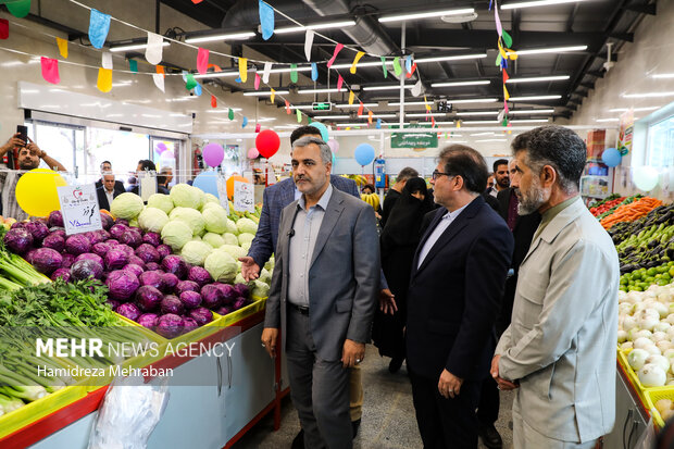آیین افتتاح بازار میوه و تره‌بار مروارید