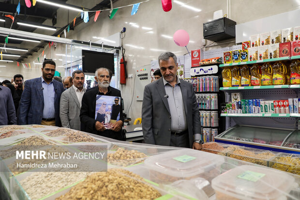 آیین افتتاح بازار میوه و تره‌بار مروارید