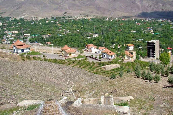 دبی آب قمصر ۴۴ درصد کم شد
