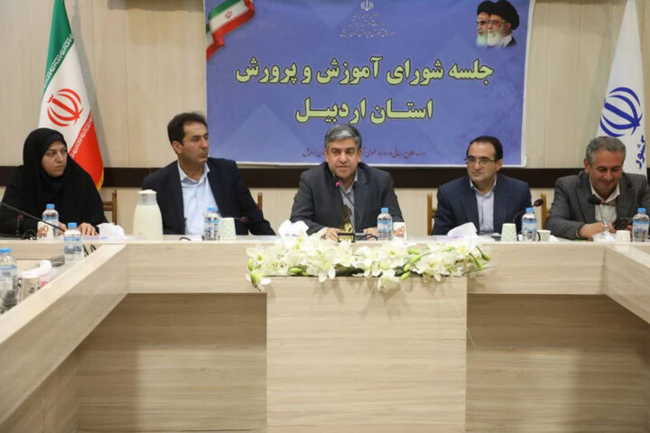 برنامه‌ریزی هدفمند برای نسل جدید و تقویت امیدآفرینی در مدارس دنبال شود