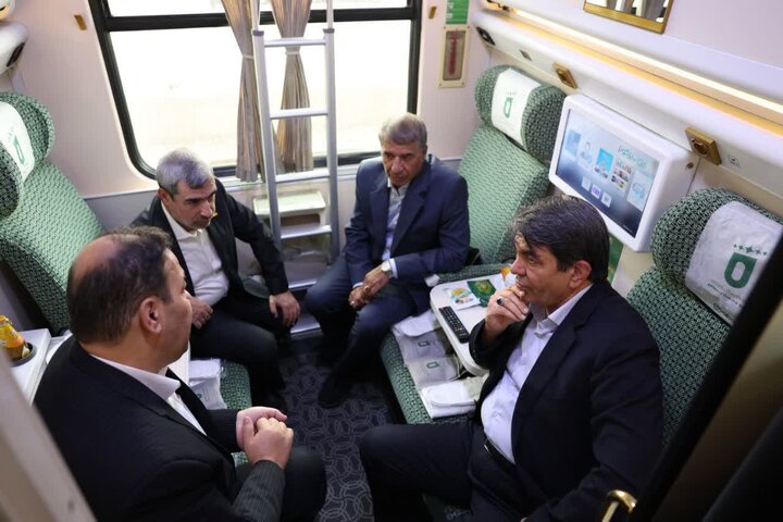 استاندار کرمان: روند اجرای راهآهن سیرجان-کرمان تسریع میشود