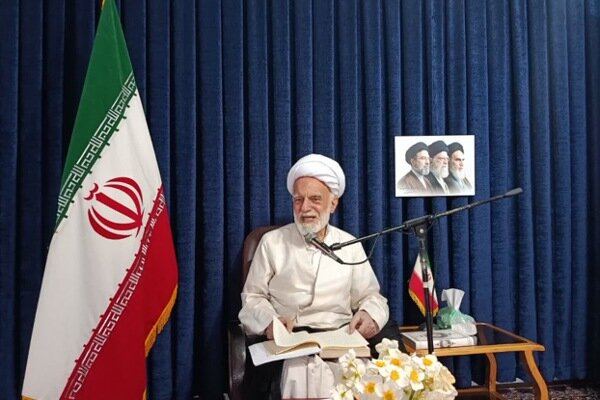 آیت الله دری: تربیت نیروی متخصص و خدمتگزار باید اولویت کشور باشد