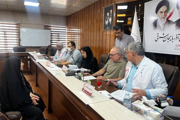 استطاعت جسمی ۱۰۰ زائر حج تمتع ۱۴۰۶ در آذربایجان شرقی بررسی شد
