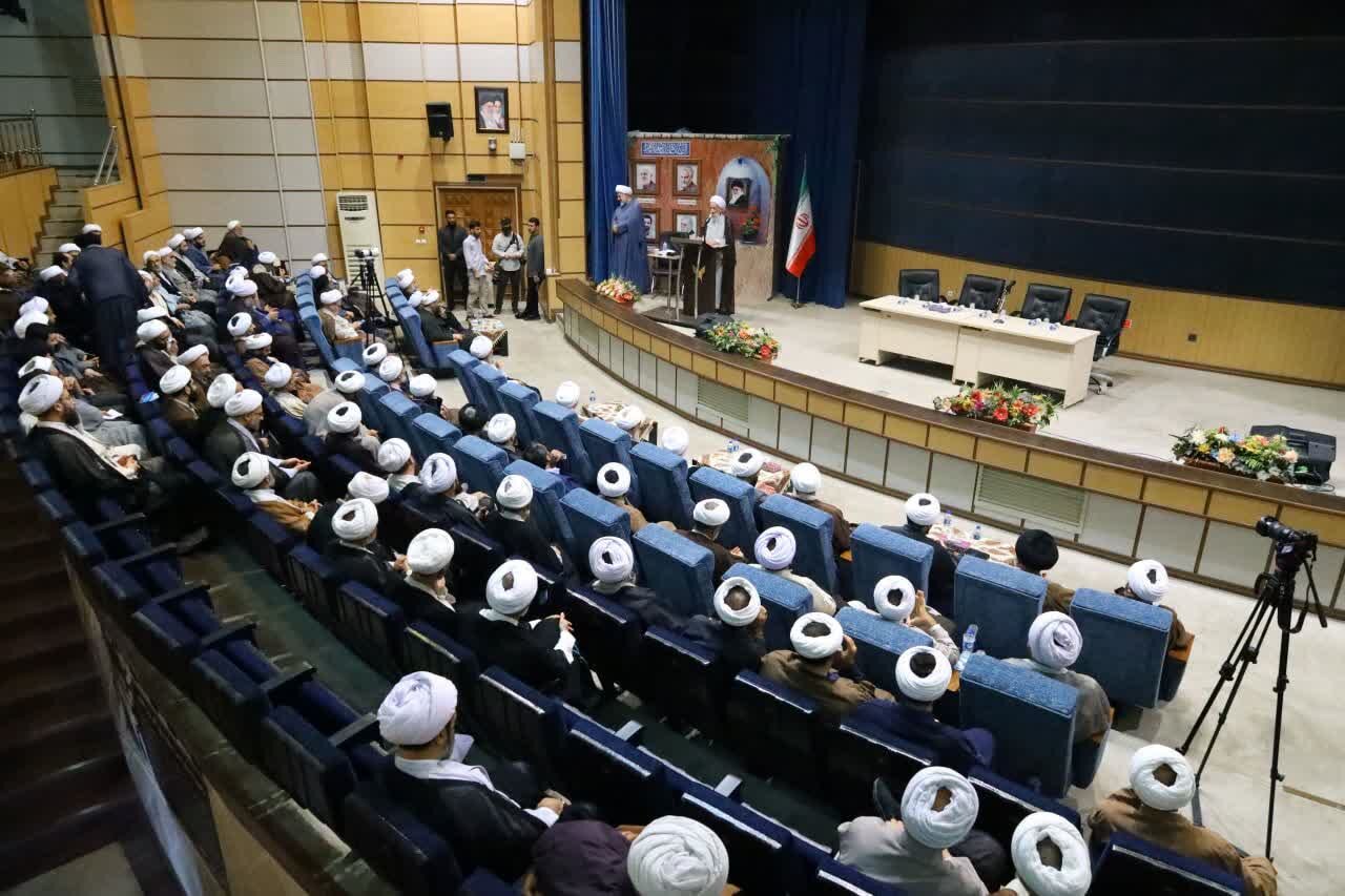 بررسی موفقیت: ضرورت گسترش دامنه فعالیت‌های تبلیغی حوزه‌های علمیه | مهر - کد 9fb2