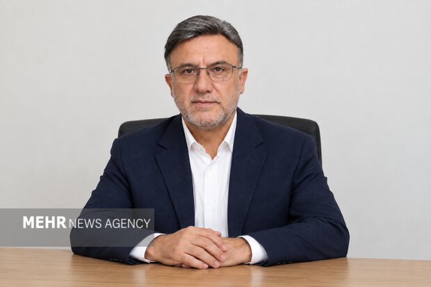 ابریشم گیلان زیر سایه خام فروشی؛ زنجیرهای که باید در استان تکمیل شود
